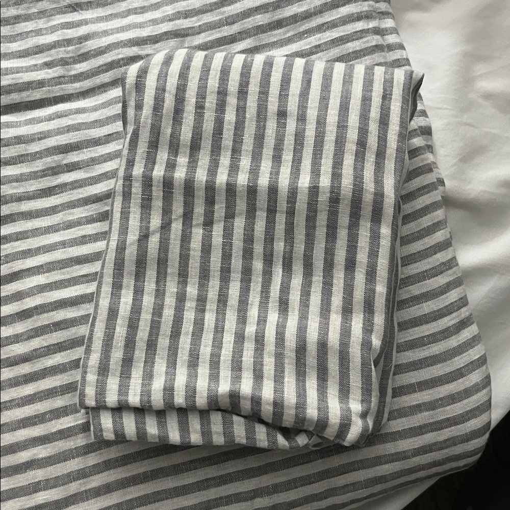 NWOT QUINCE European Linen Duvet Cover Set Twin Grey/White Stripe 6223